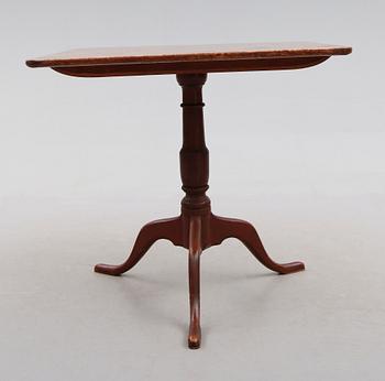 FÄLLBORD, av Carl Hollst (mästare i Eskilstuna 1787-1830).