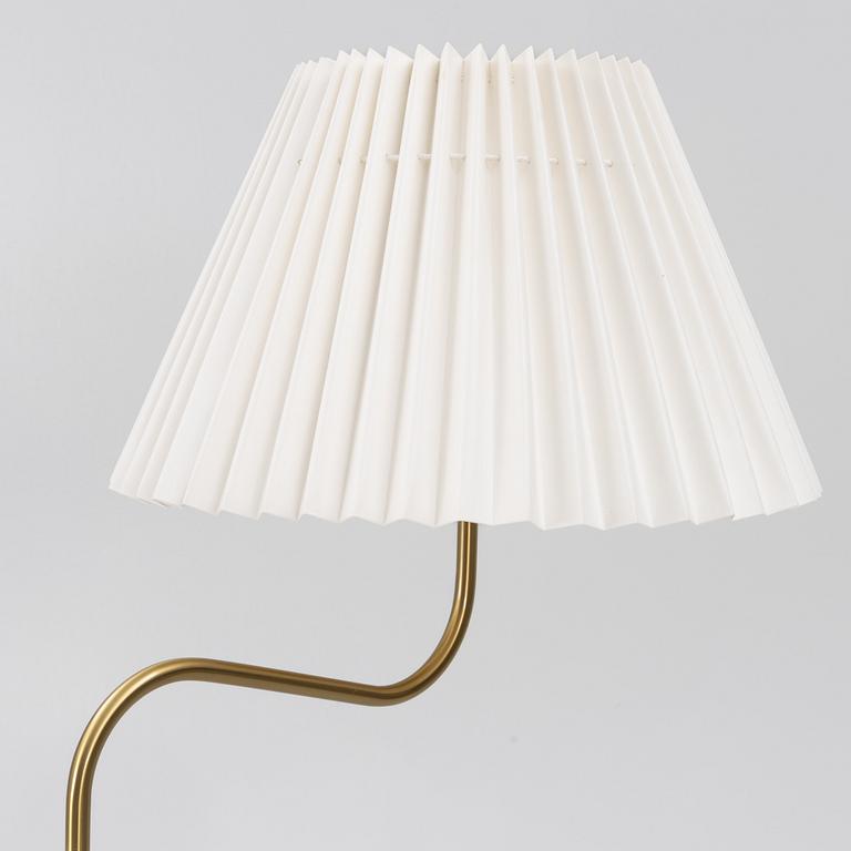Josef Frank, a model G2568 floor lamp, Firma Svenskt Tenn.