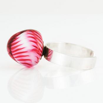 Sigurd Persson, a sterling silver bangle crowned with a strawberry coloured glass ball, Stockholm 1995.