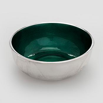 A. Tillander, skål, sterlingsilver och emalj, Åbo 2005.