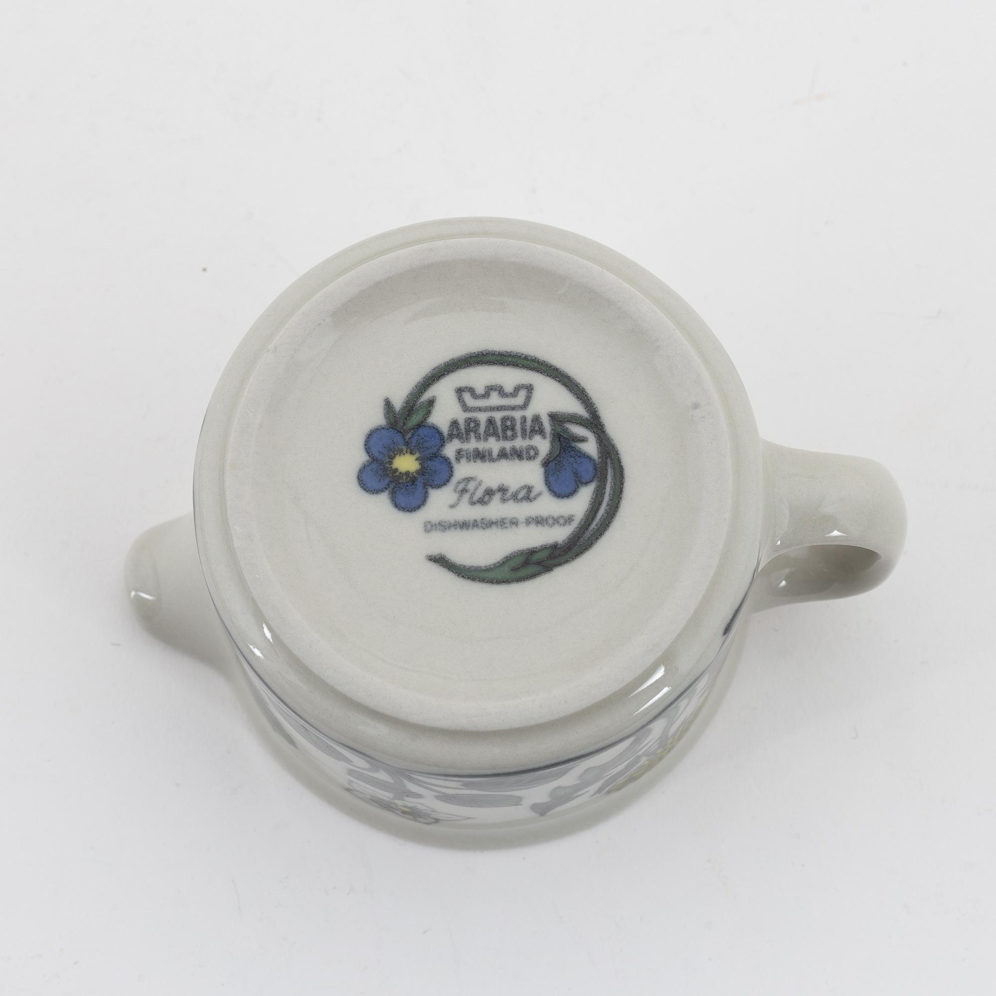 Esteri Tomula, a porcelaine dinner service, 'Flora', Arabia, Finland (56 pieces).