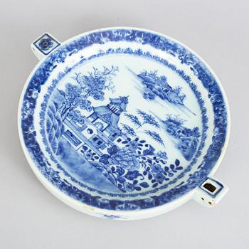 A blue and white hot water dish, Qing dynasty, Qianlong (1736-95).