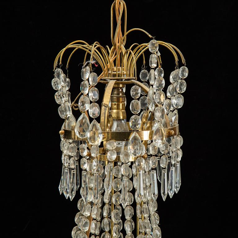 An early 20th Century, Gustavian style chandelier.