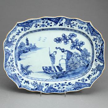 STEKFAT, porslin, Kina, Qianlong, (1736-1795).