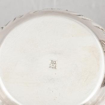 Lided bowl, silver 900, 20th Century.