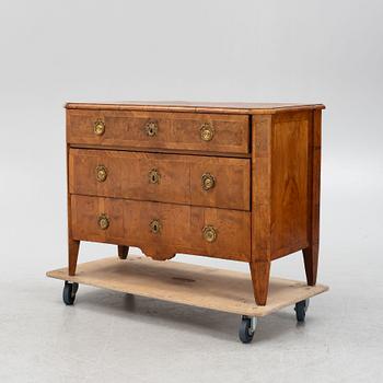 Byrå, sengustaviansk, sent 1700-tal.