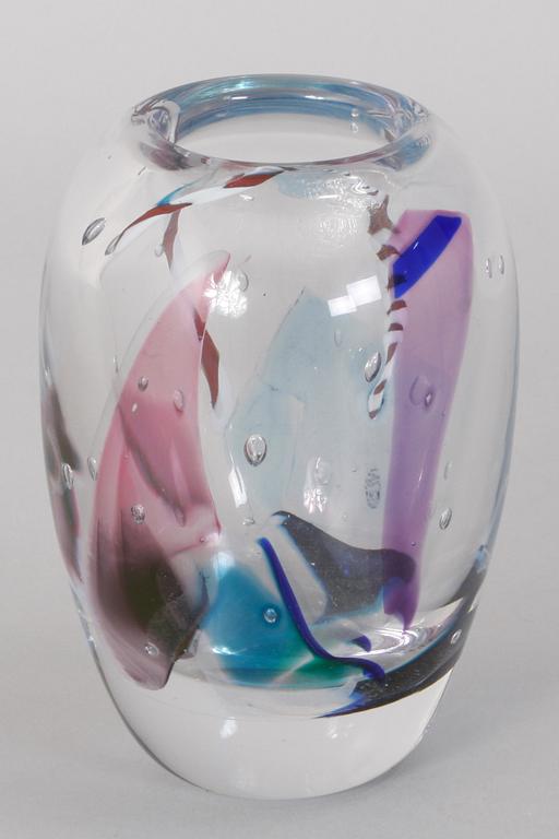 VAS, glas, Bertil Vallien, kosta Boda, sign o numr 1/500.