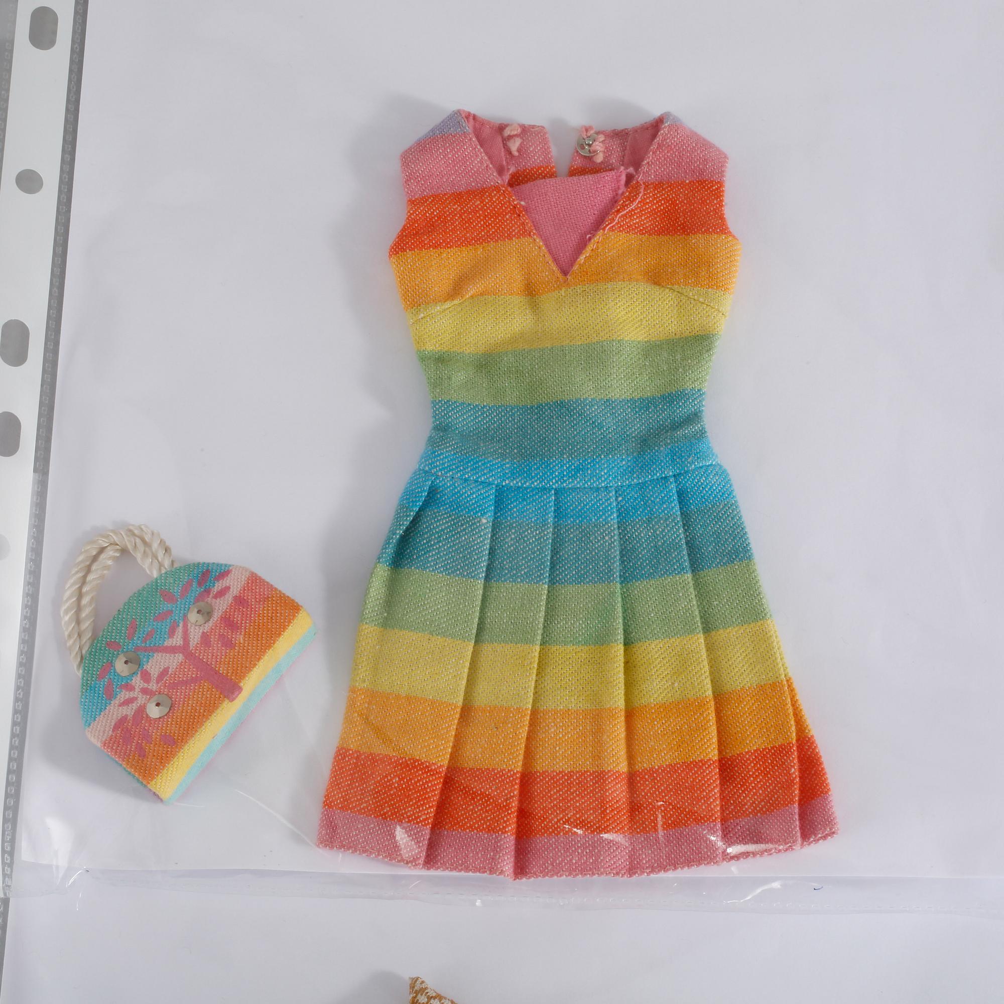 PARTI BARBIETILLBEHÖR, 1900-talets tredje kvartal/andra hälft.