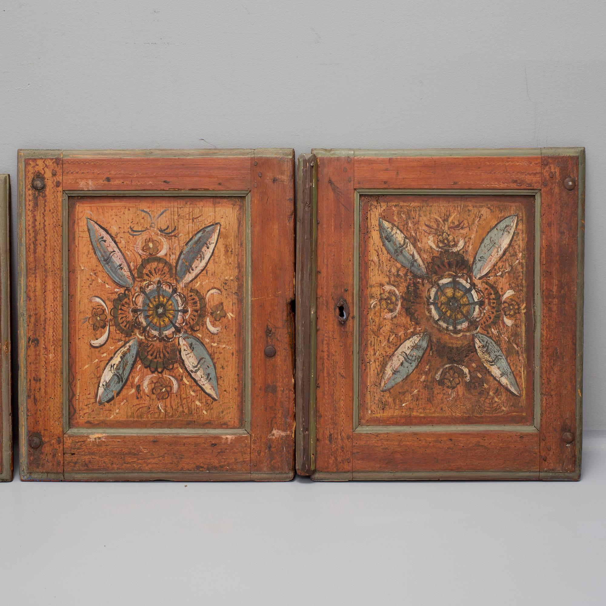 A set of Swedish doors to a cupboard. First half of the 19th century.