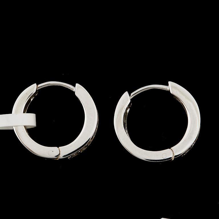 ÖRHÄNGEN, ett par, 14k vitguld med briljantslipade diamanter tot ca0,25ct. Vikt 2,9g.