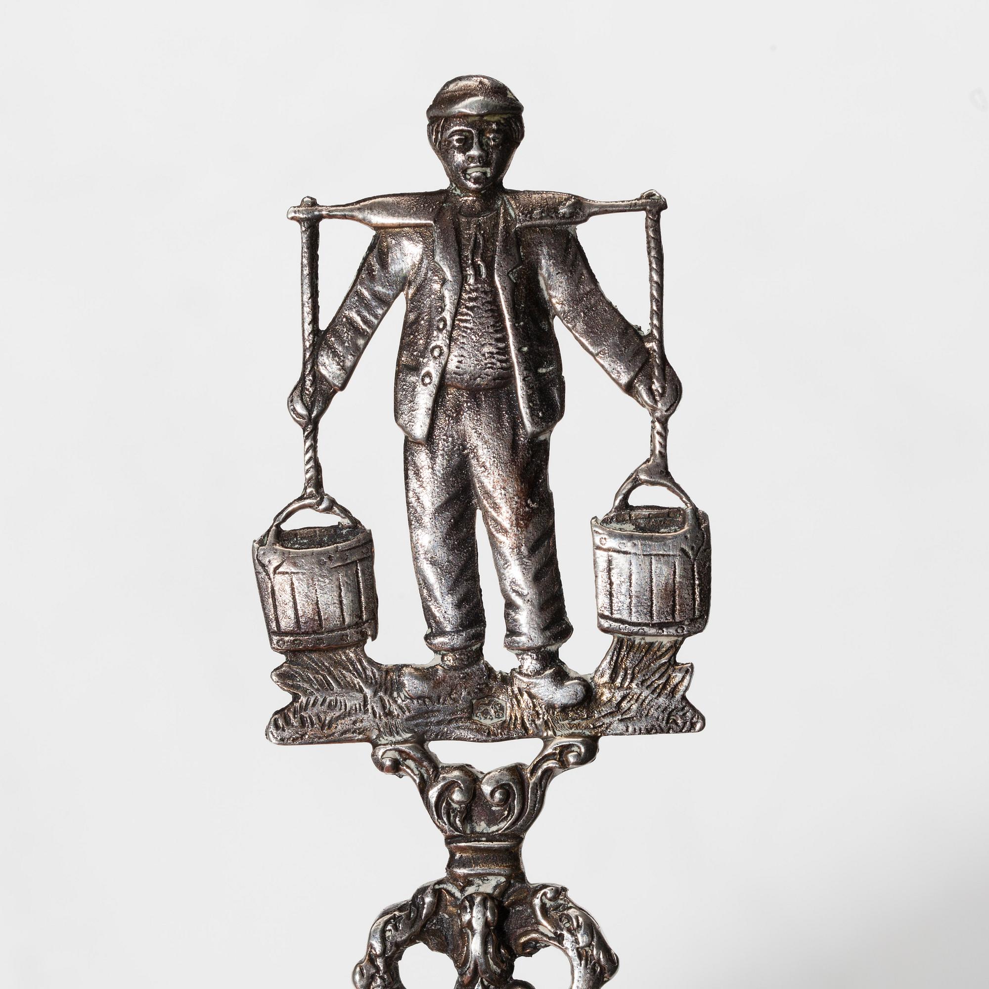 SKED, silver, Schoonhoven, Holland. Svenska kontrollstämplar, 1900-talets första hälft. Vikt 76,5 g.