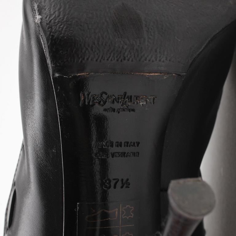 YVES SAINT LAURENT, ett par stövlar. Storlek 37,5.