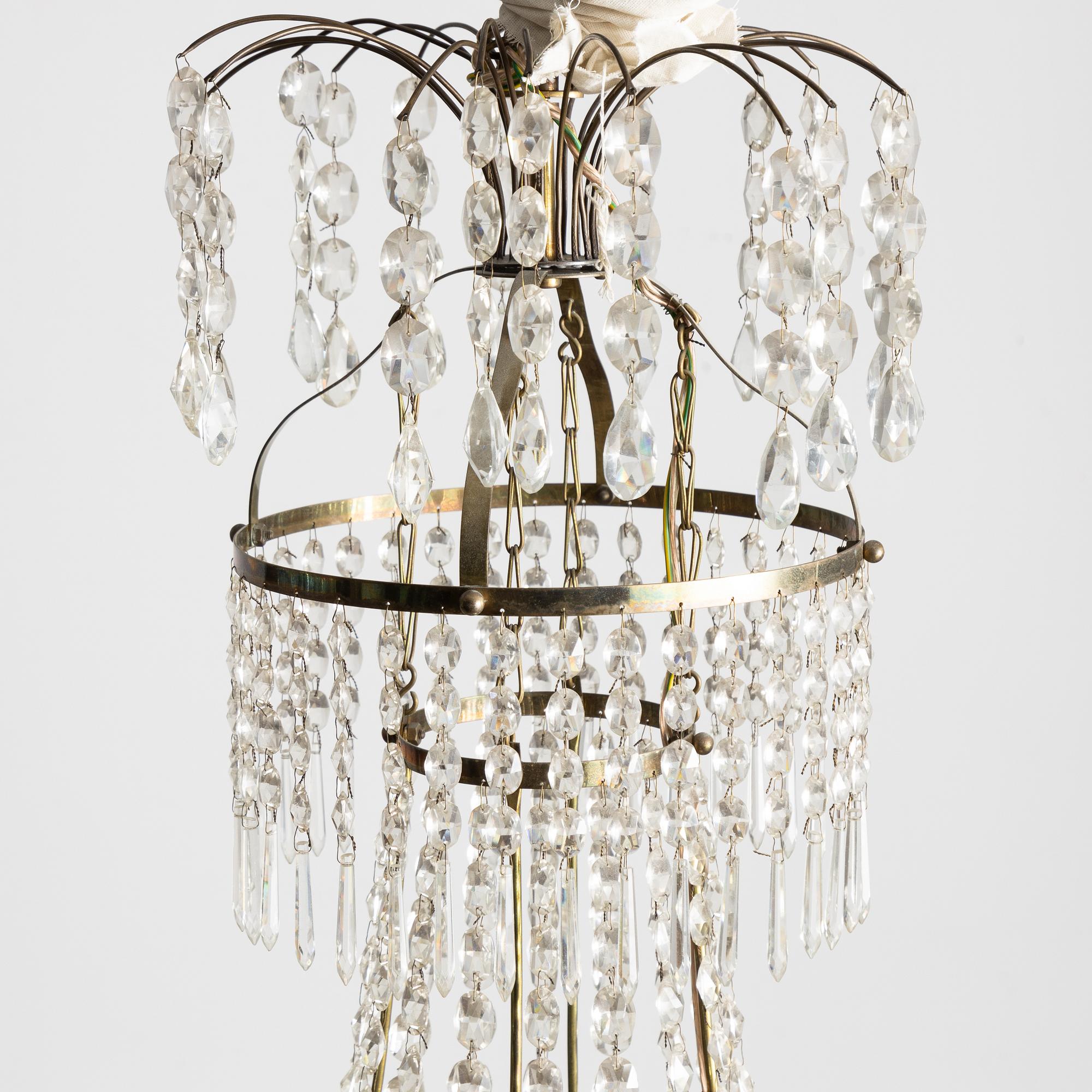 Ljuskrona, omkring 1900, Gustaviansk stil.