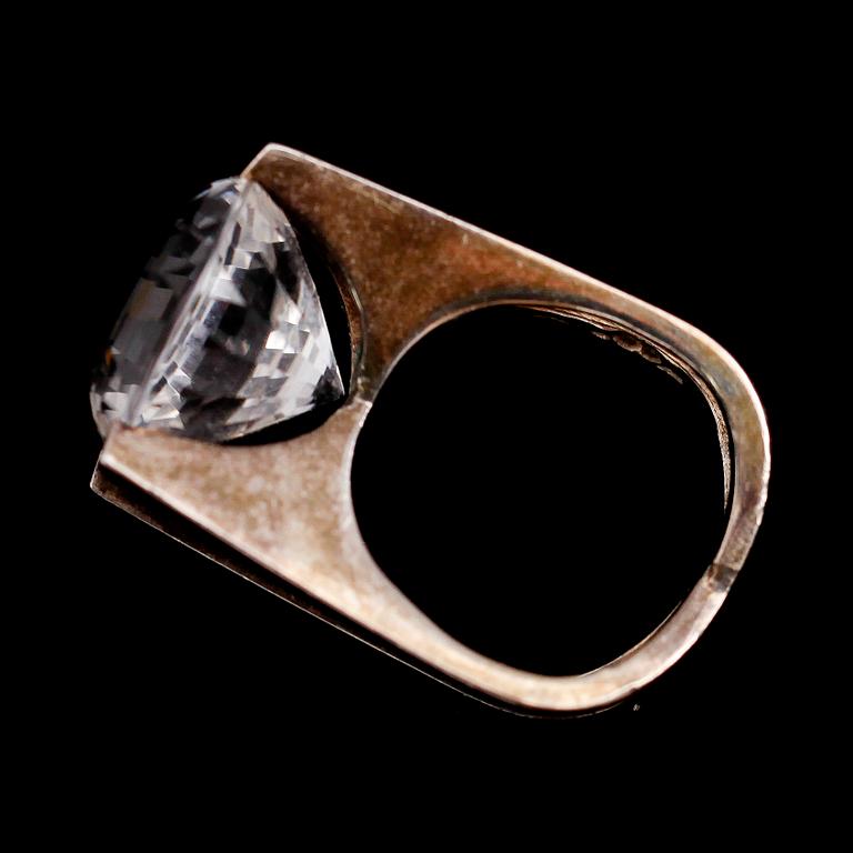 RING, silver, Ray Urban, med fasettslipad bergkristall, 1970-tal.