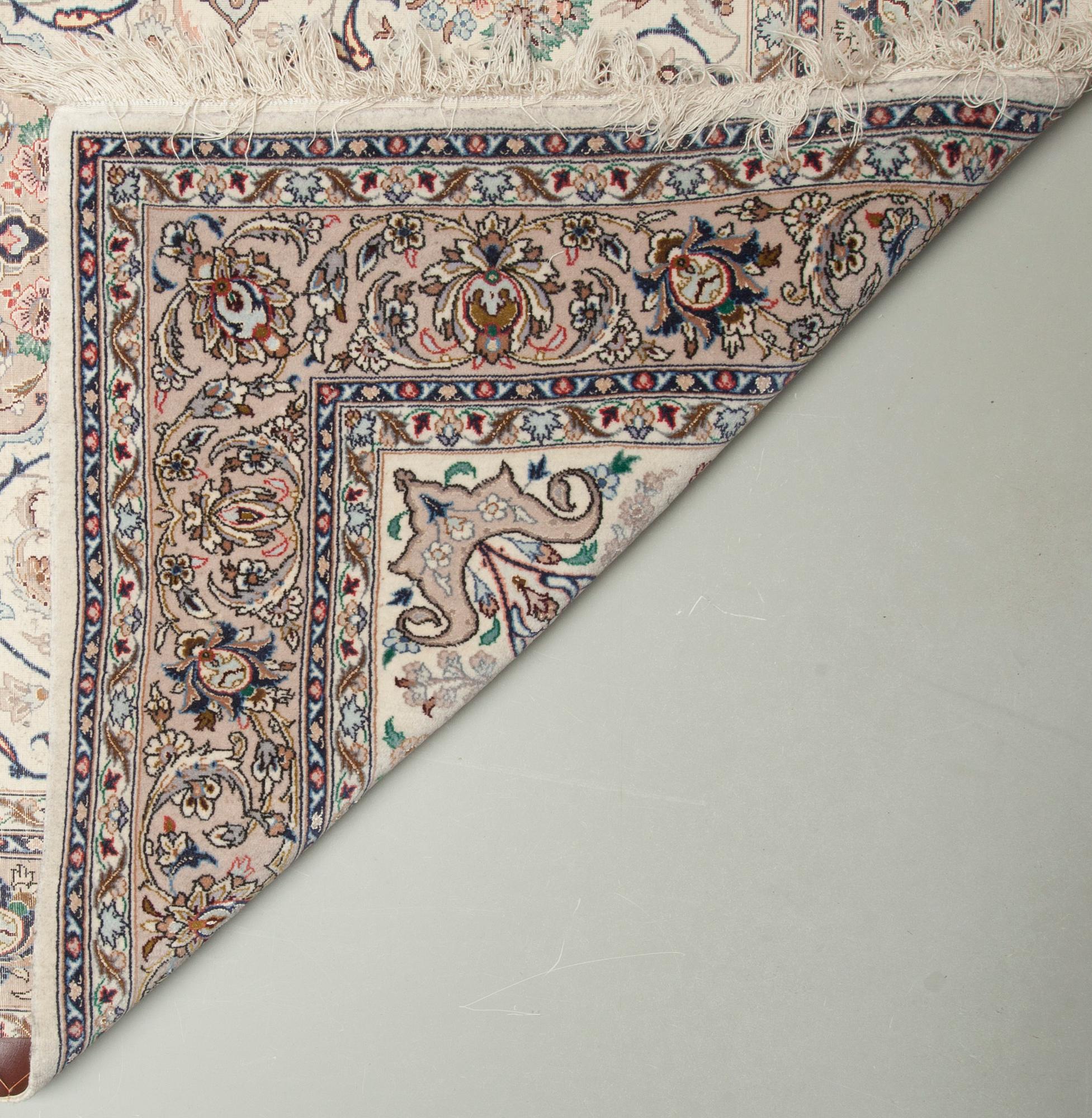 MATTA, Isfahan, Iran. Ca 160x112 cm.