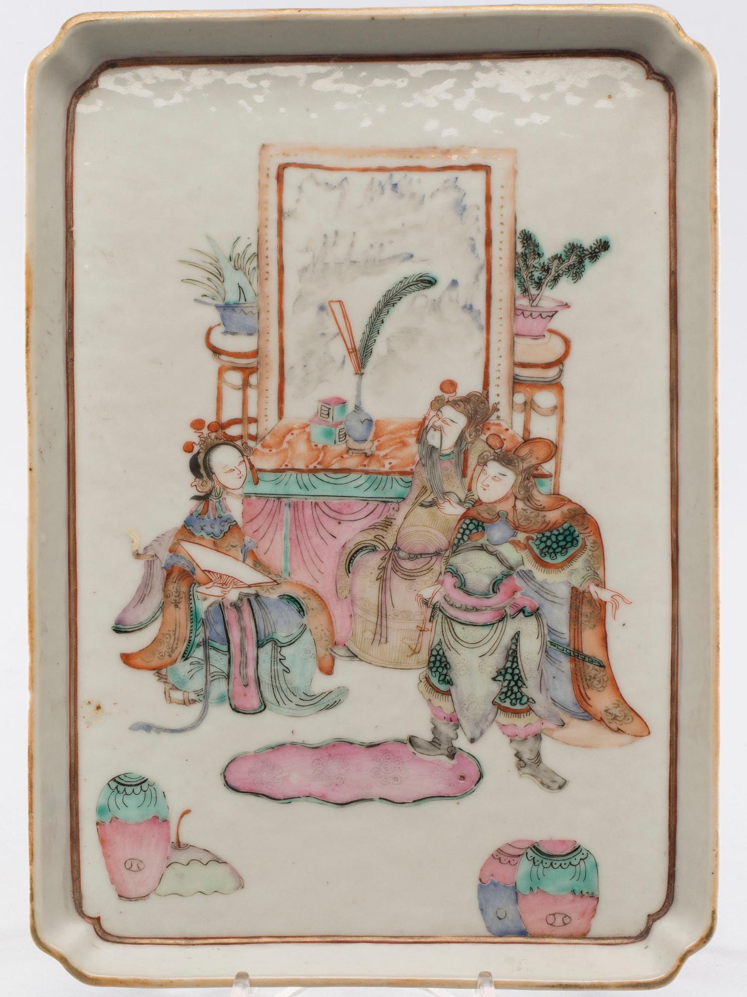 BRICKA, porslin, Kina, 1800-tal.