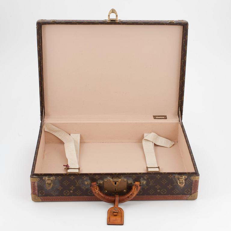 LOUIS VUITTON, a monogram canvas suitcase, "Alzer".