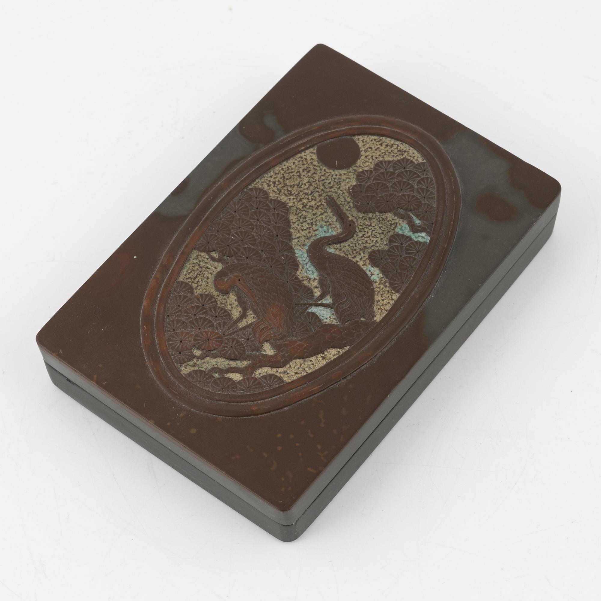 A Chinese inkstone with cover, Qingdynasty.