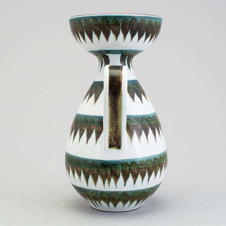 STIG LINDBERG, a faience vase with handle, Gustavsberg 1940/50s.