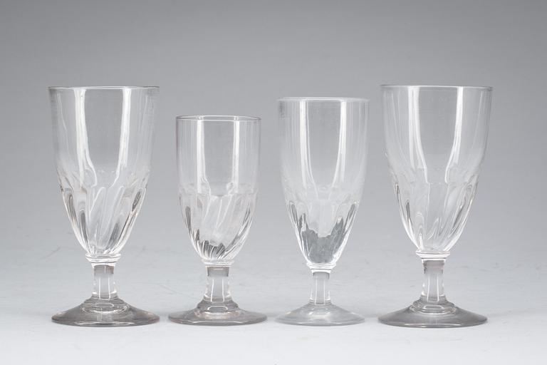 VINGLAS, 24 snarlika. Frankrike, 1800-tal.