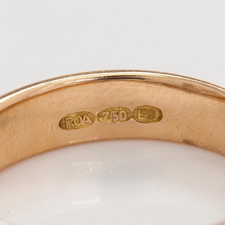 Ring, briljantslipade diamanter, 18K guld, Kultasepät Andreasen 2006.