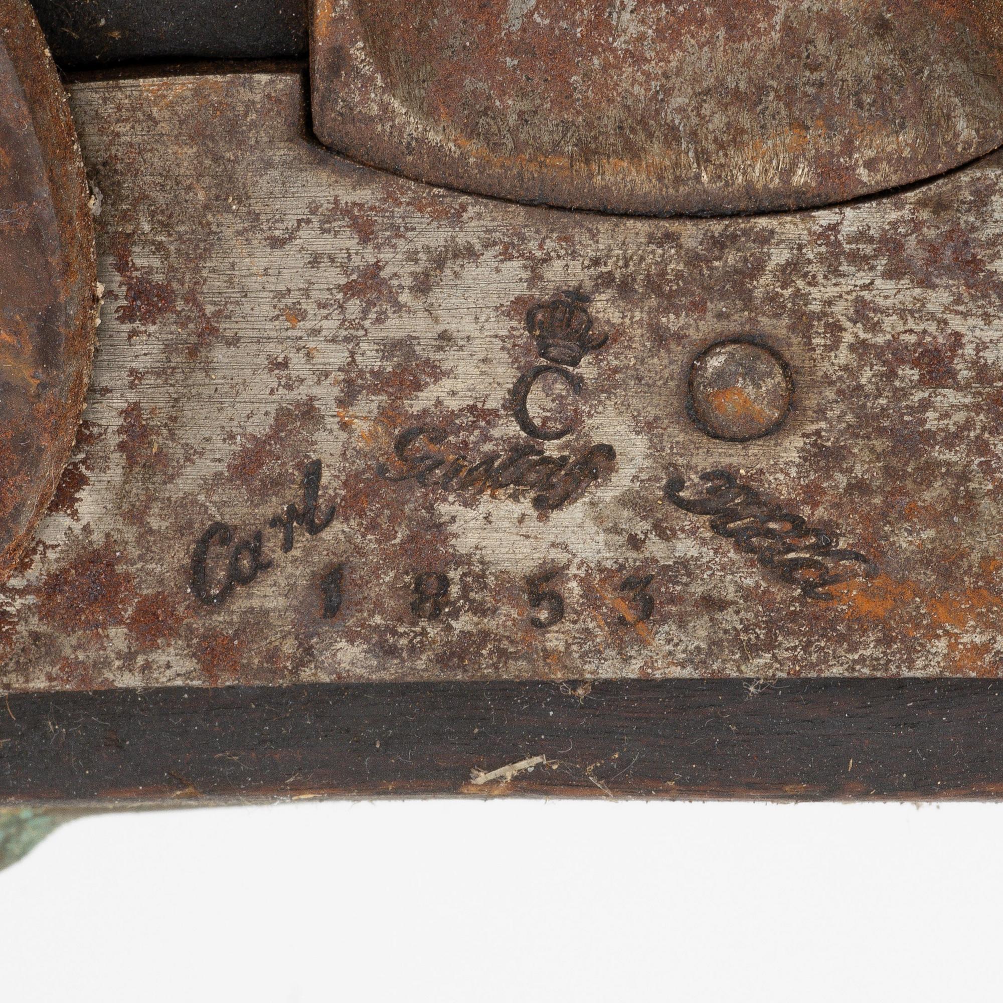 A Swedish percussion rifle, navy pattern 1845.