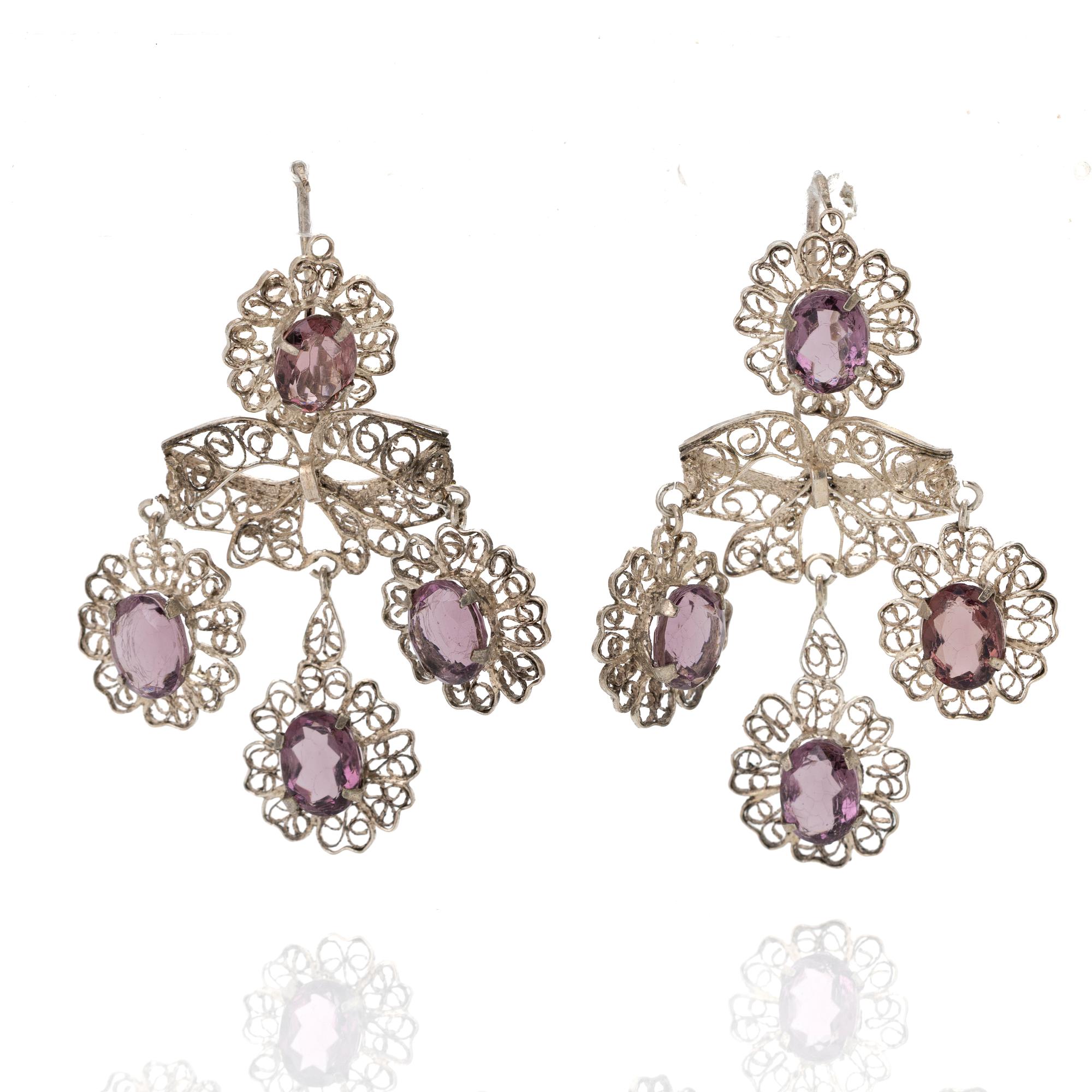 Earrings, three-part, filigree work in silver and glass.