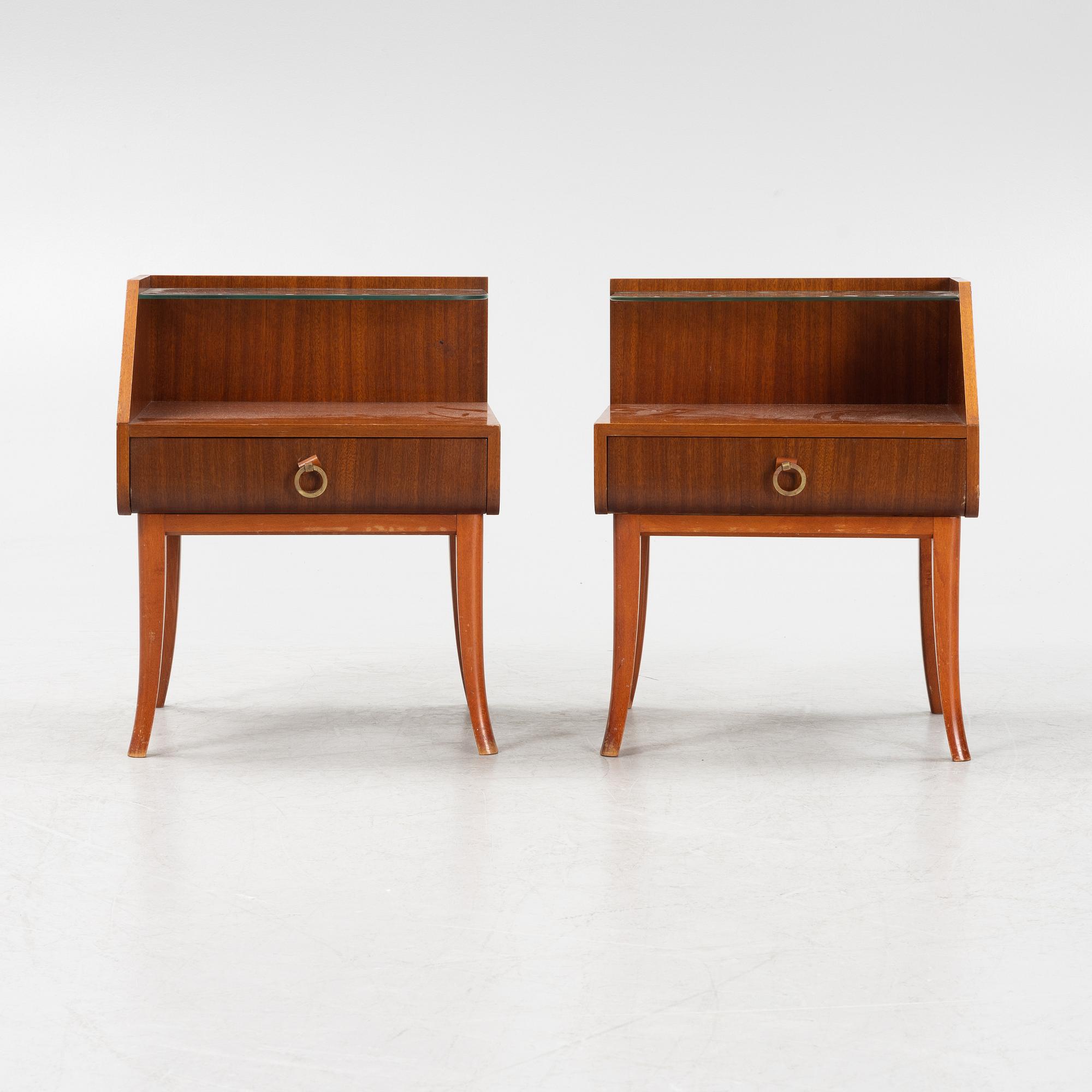A pair of Swedish Modern mahogany veneered bedside tables, 1940's.