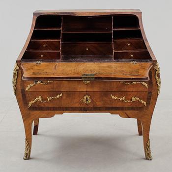 SEKRETÄR, svensk rokoko, 1700-talets andra hälft.