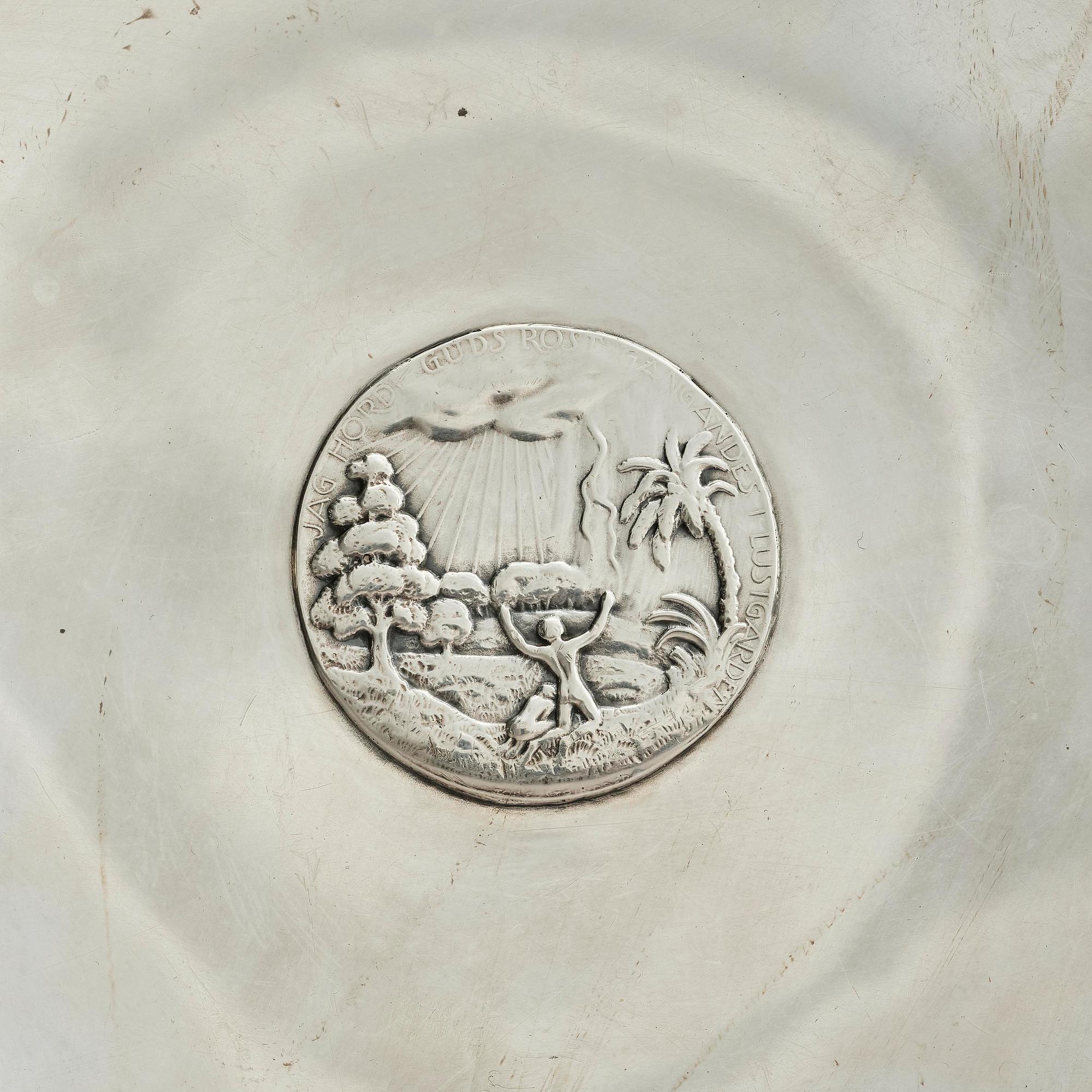 Two sterling silver bowls with handles, Atelier Borgila, designed by Erik Fleming, Stockholm 1930.