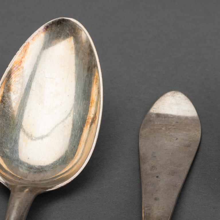 A set of 12 Swedish 19th century silver spoons mark of J Malmstedt Gothenburg 1804, weight ca 780gr.