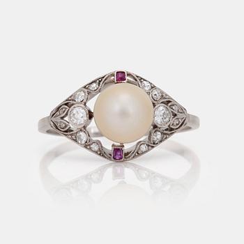 1022. A natural saltwater pearl, old-cut diamond and ruby ring. Certificate from GCS on the pearl.
