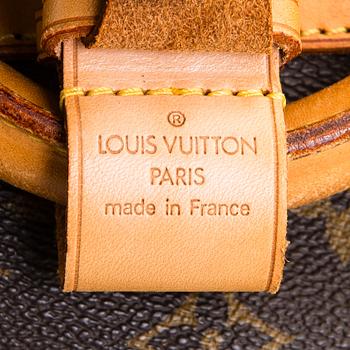 Louis Vuitton, A Monogram 'Cruiser Bag 40' Bag.