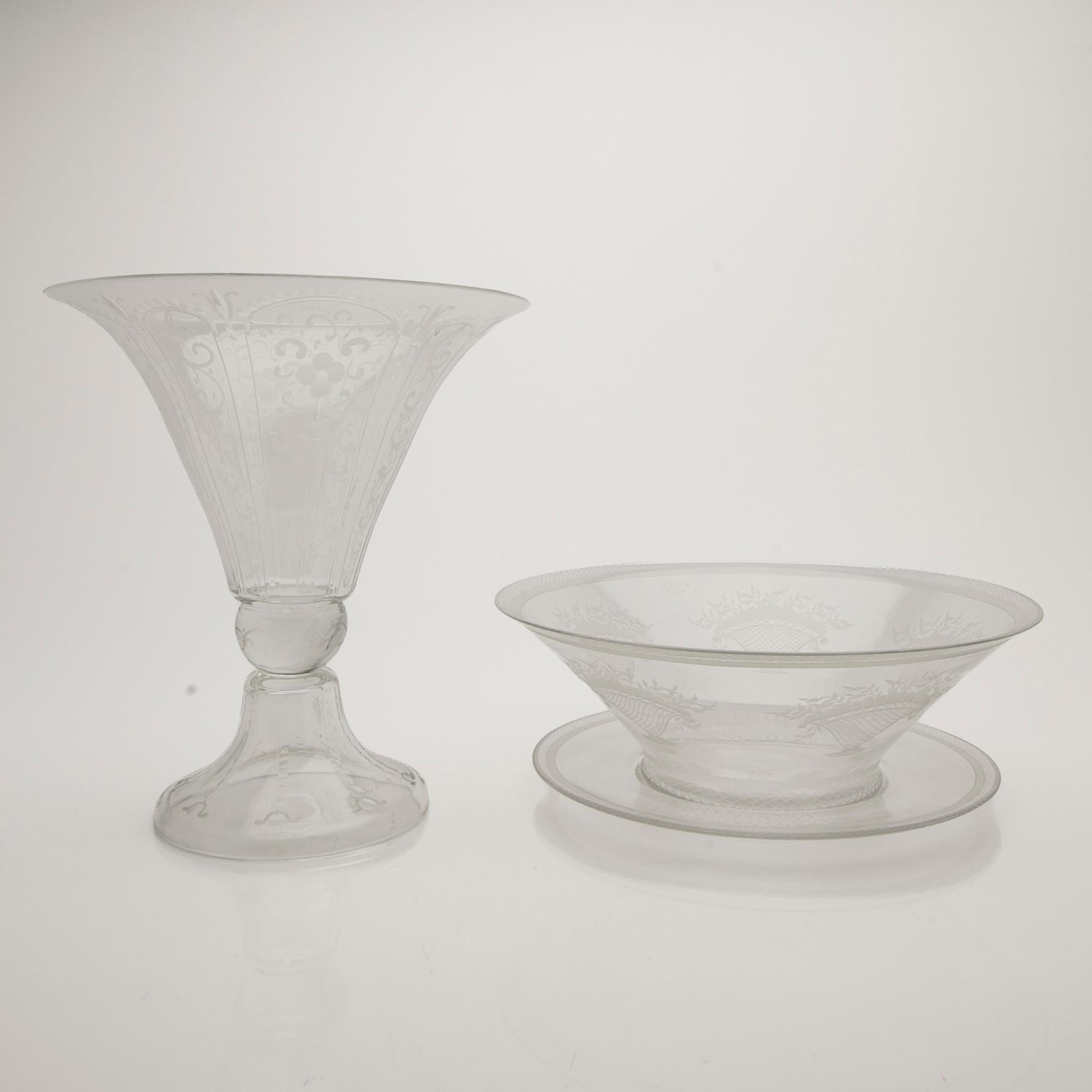 Edward Hald, Glasses, 2 pcs, Orrefors and Kosta Boda, 1920s.
