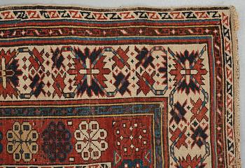 A CARPET, an antique Shirvan, Czar Russia, ca 277-288,5 x 139-140 cm (as well as 1 cm flat weave at the ends).