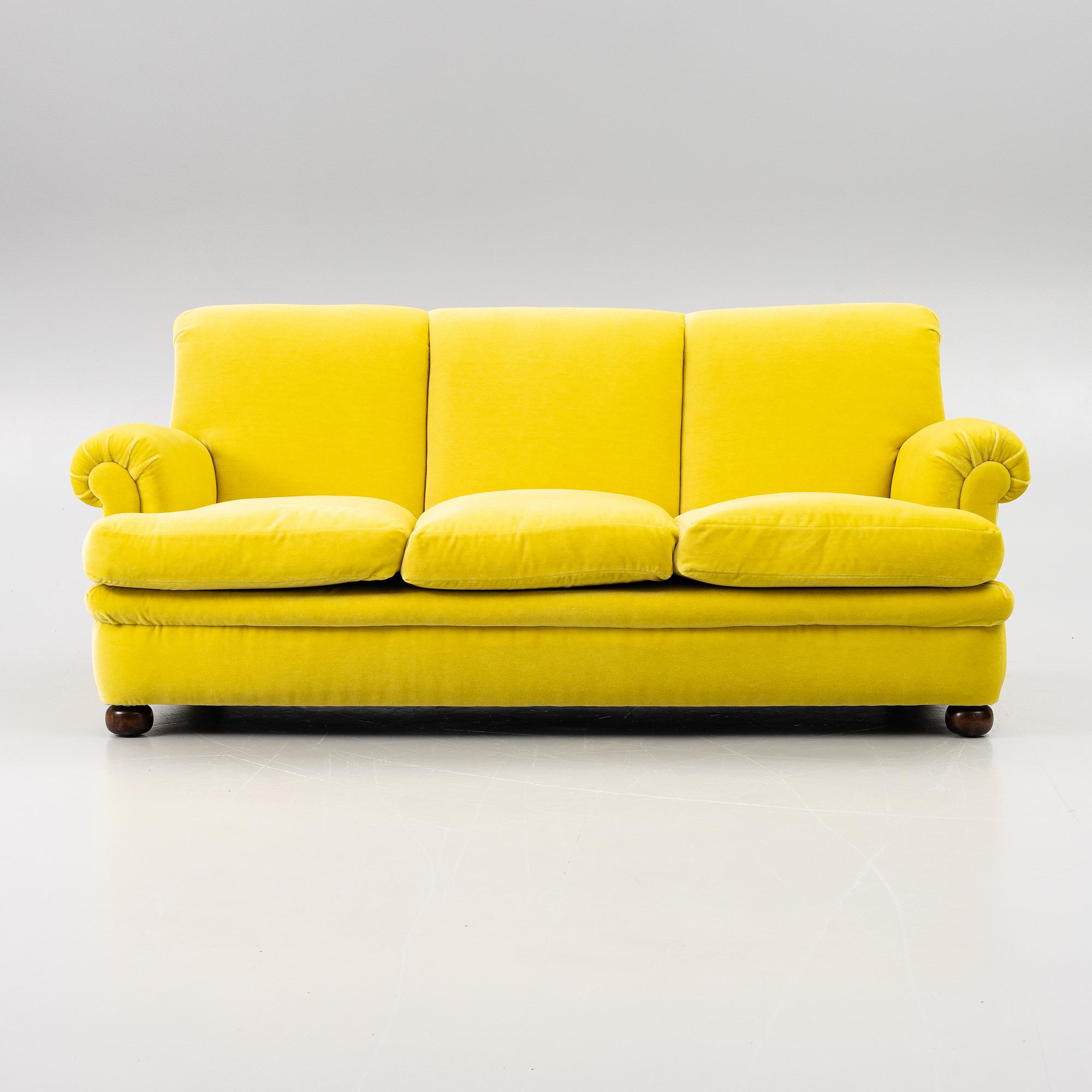 Josef Frank, a model 703 sofa, Svenskt Tenn, mid-20th Century.