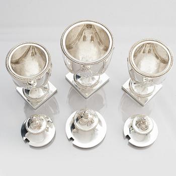 Bordsgarnityr, 3 delar, silver, troligen George Gray, London, England, 1787.