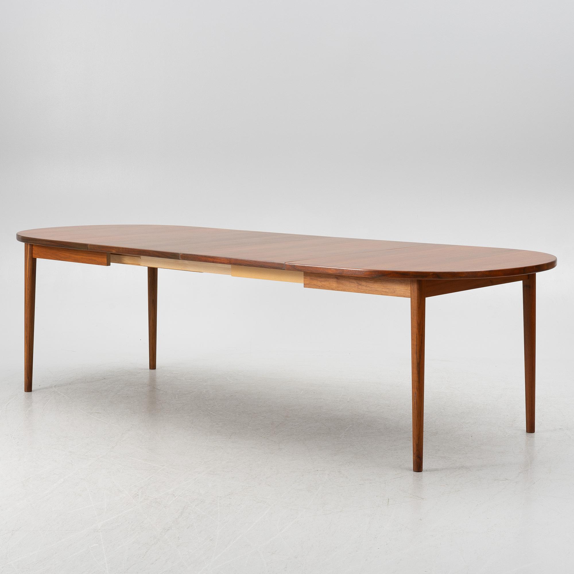 Nils Jonsson, matbord med 6 stolar, Troeds.