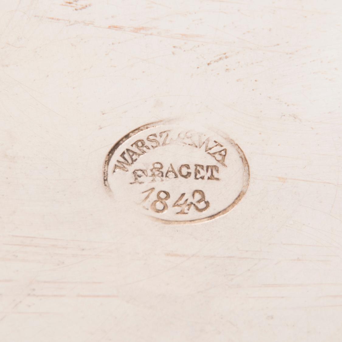 PÖYTÄKORISTE, Fraget, hopeoitua metallia, sisältä kullattu, Varsova, Puola, 1843. Pohjassa leima Warszawa Fraget 1843.