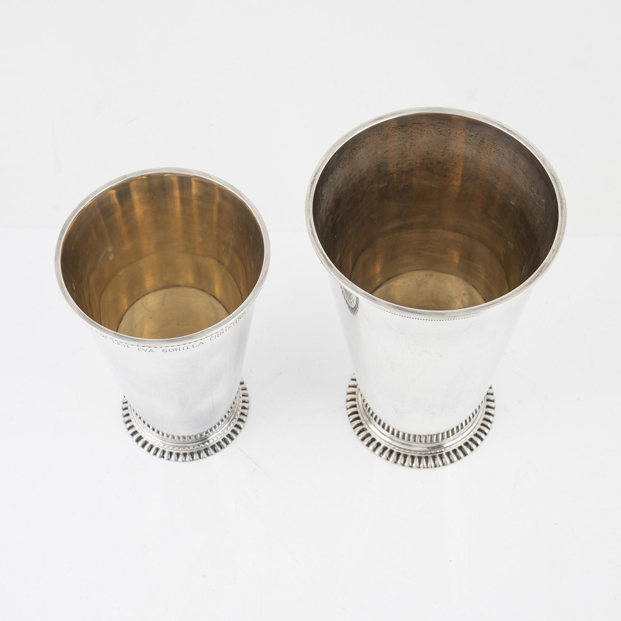 CG Hallberg, bägare, 2 st, silver, Stockholm 1941 och 1960.