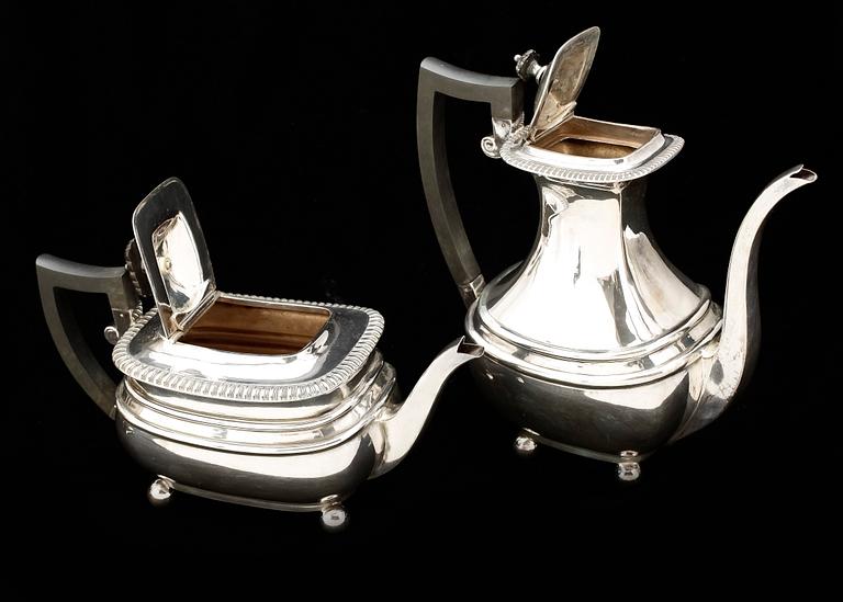 TÈ OCH KAFFESERVIS, 4 delar, nysilver, Daniel&Arter, England, 1900-talets första hälft.