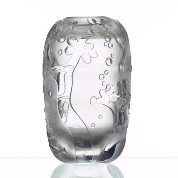 A Sven Erik Skawonius blasted and polished glass vase, Kosta, Sweden 1935.