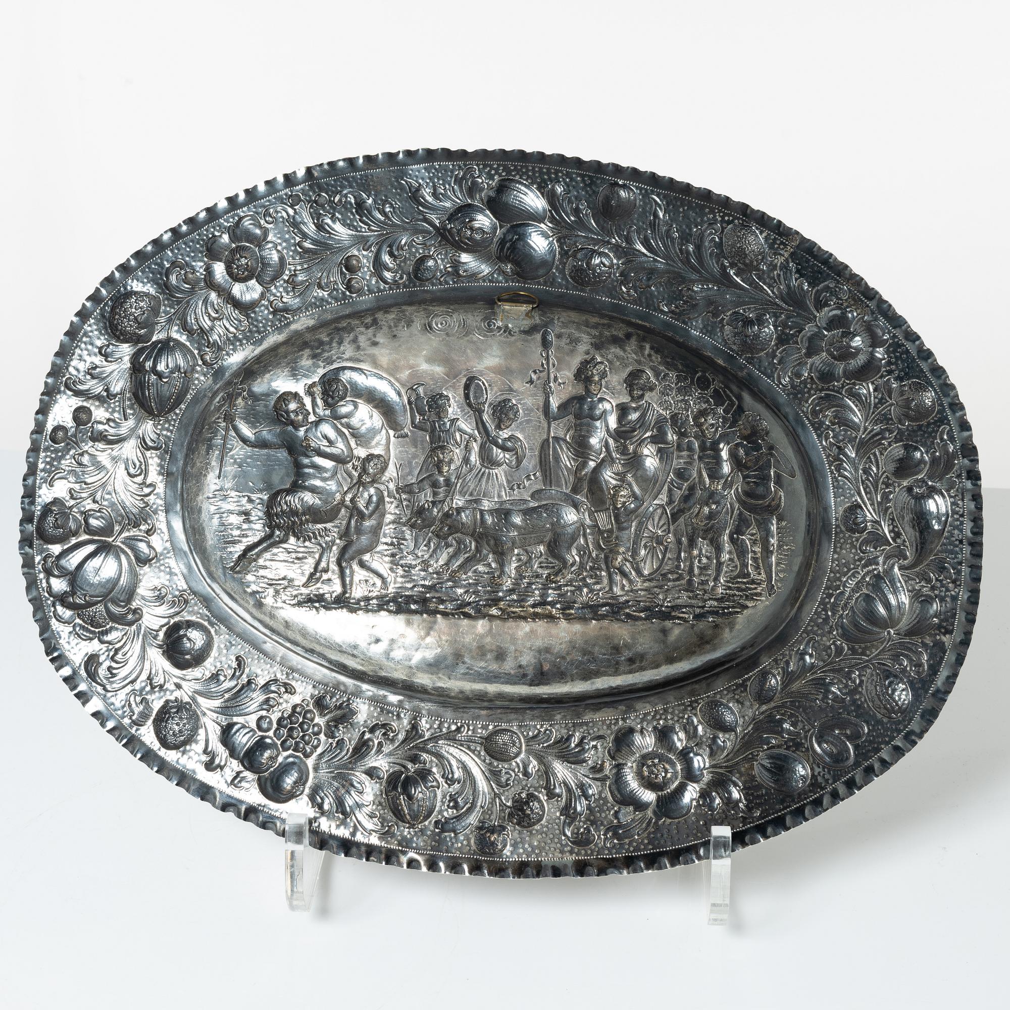 Presentation plate, silver, Baroque style, pseudo-hallmarks, circa 1900.