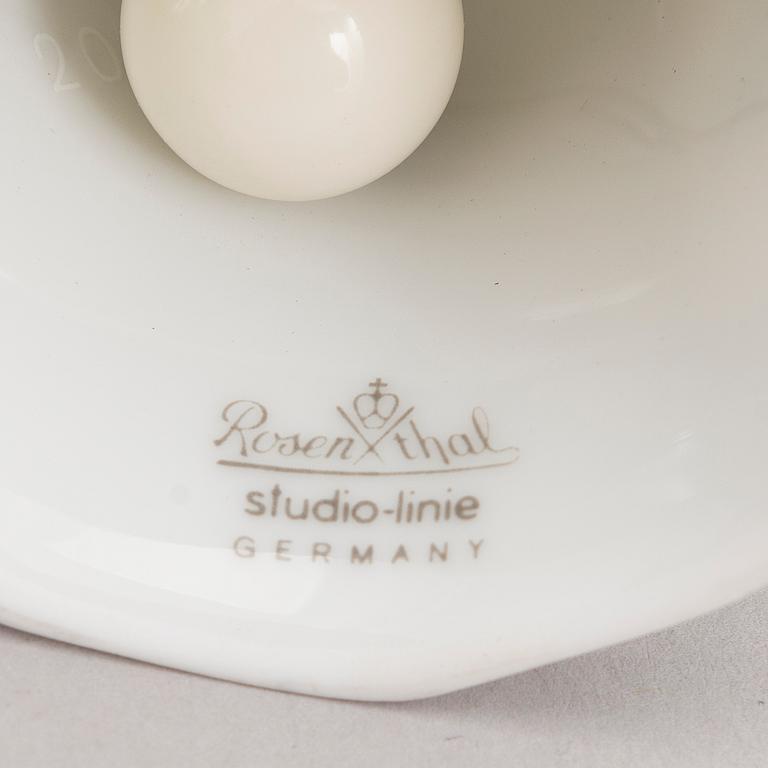 TAPIO WIRKKALA ja RUT BRYK. Posliiniesineitä. 7 osaa. "Winterreise" & "Polygon". Rosenthal. 1900-luvun loppu.