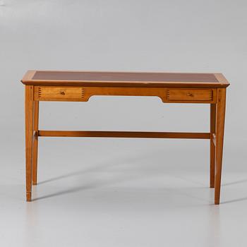 Andreas Hansen, desk, Form75, Galten, Denmark, second half of the 20th century.