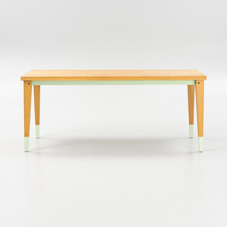 Matbord, "Arx Table", Bullenberg, Berlin.