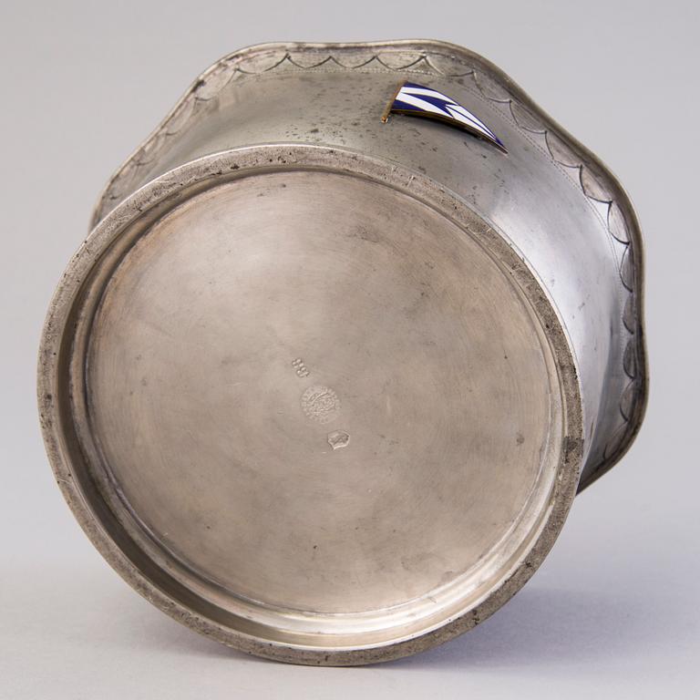 FIRMA SVENSKT TENN, A tin bowl with lid, Sweden 1920's.