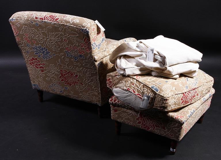 FÅTÖLJ samt FOTPALL. Howardmodell.