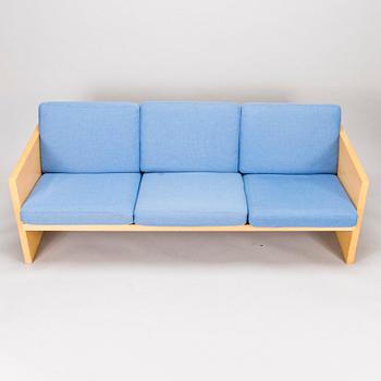 BEN AF SCHULTEN, a late 20th century '547A' sofa for Artek, Finland.