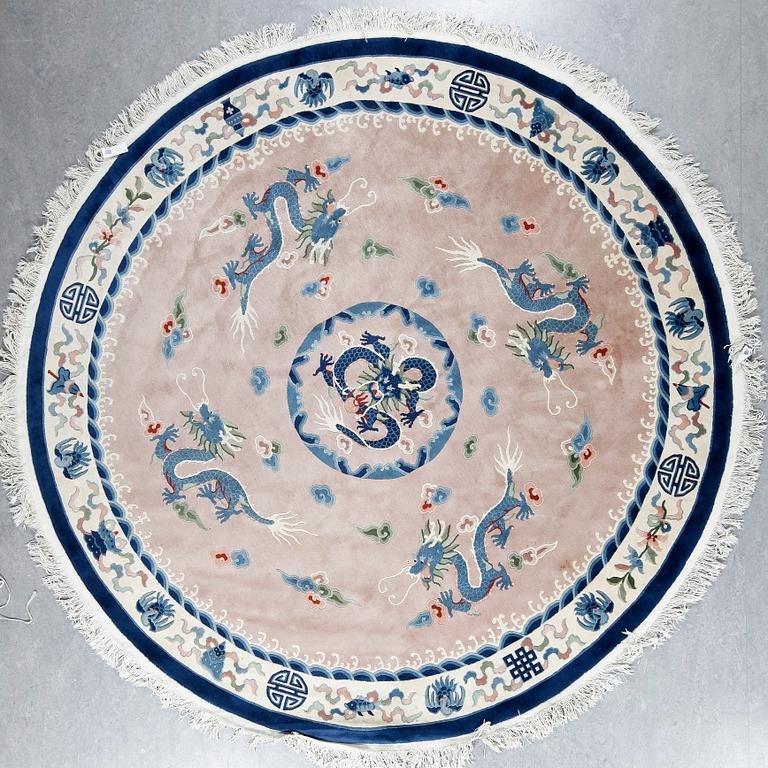 MATTA, Kina, Diameter ca 277 cm.